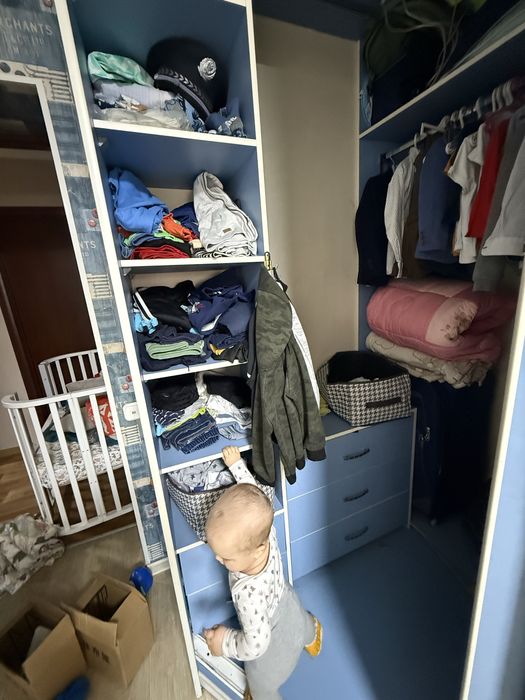 Угловой шкаф в детскую