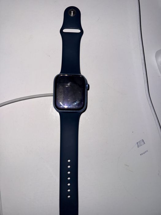 Apple Watch Series 7 45mm GPS – stare bună, funcțional complet