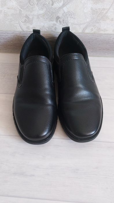 Продам осеннюю обувь 37 размер