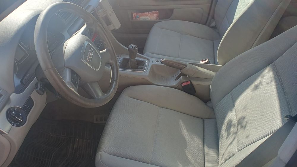 Audi A4 Avant 2.0 TDI 140 CP | 2007 | Manuală | Climatronic