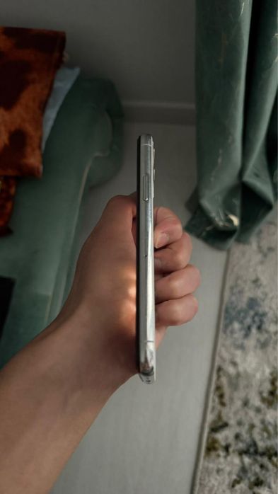 Продам айфон 11прошку