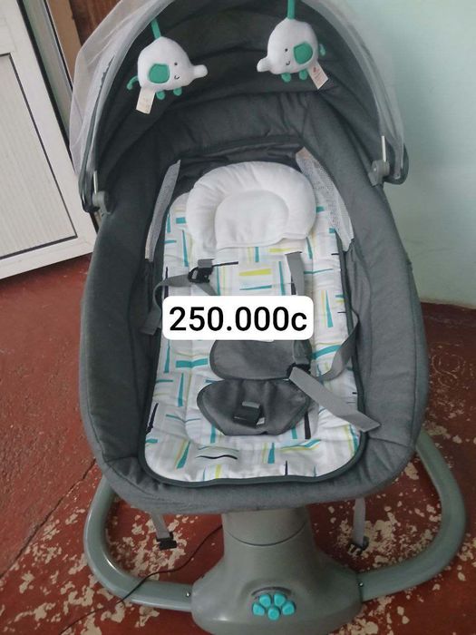 Сотилади болалар нарсалари келишган холда.