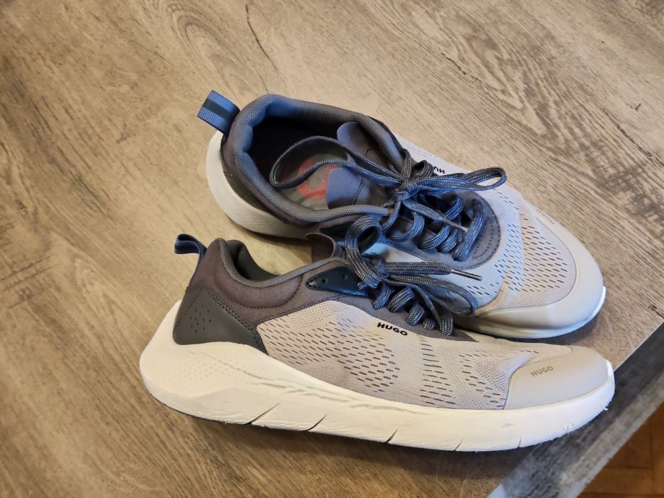 HUGO маратонки 44номер