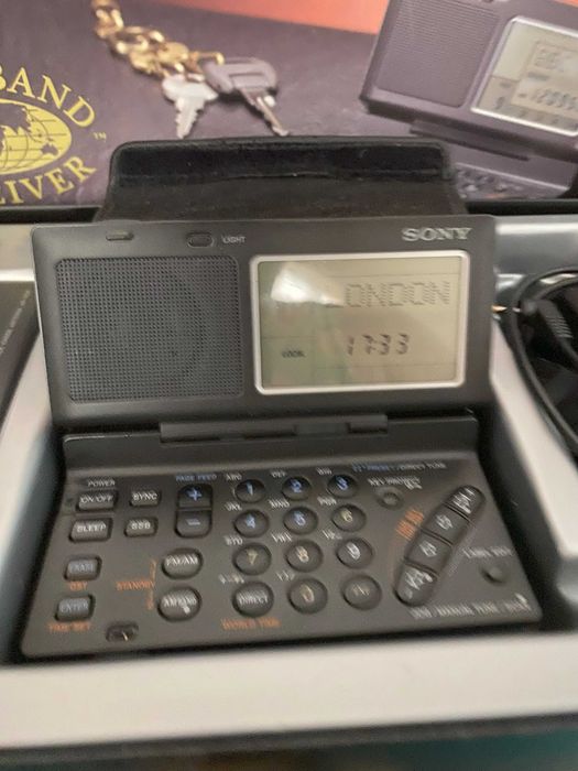 Set Sony ICF SW-100S Radio Multiband