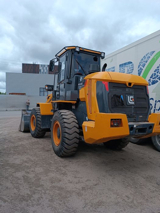 Погрузчик.Услуга фронтальный погрузка