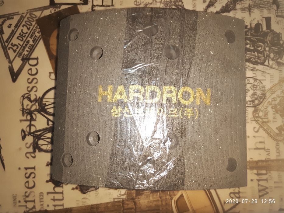 Накладка тормозной колодки HYUNDAI HD160,170,450,600 передней (F2)