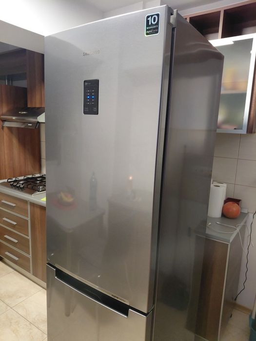 Frigider SAMSUNG no frost