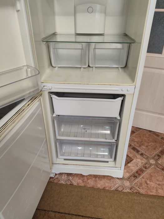 Холодильник «Hotpoint (Ariston»