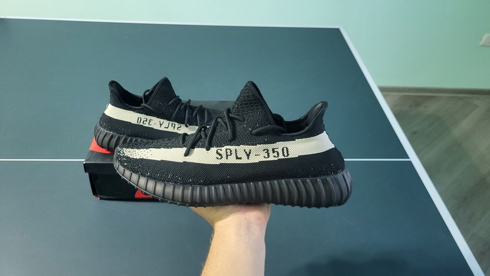 Yeezy 350 noi nouti