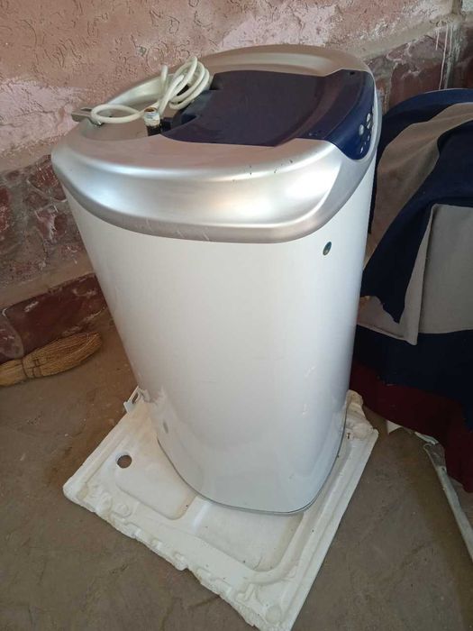 Продаётся водонагреватель Аристон-100л  в отличном рабочем состоянии+