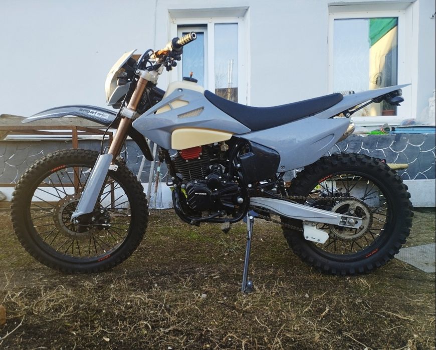 Продам эндуро мотоцикл