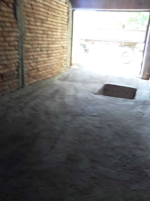 Селски имот - къща и дворно място