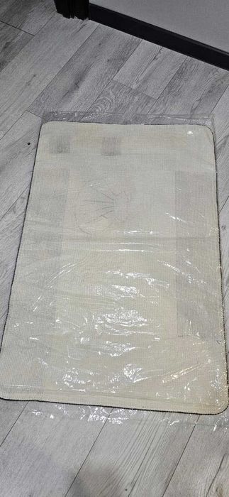 Коврик для ванной комнаты