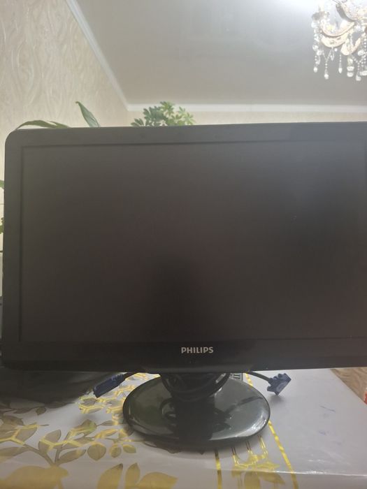 Монитор Phillips
