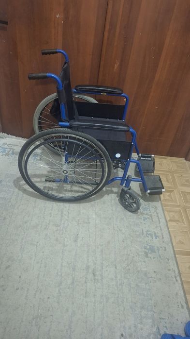 Инвалидная коляска