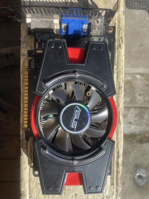 Placa Video NVIDIA GeForce GT 440 1 GB GDDR5 și memorie Geil 512mb