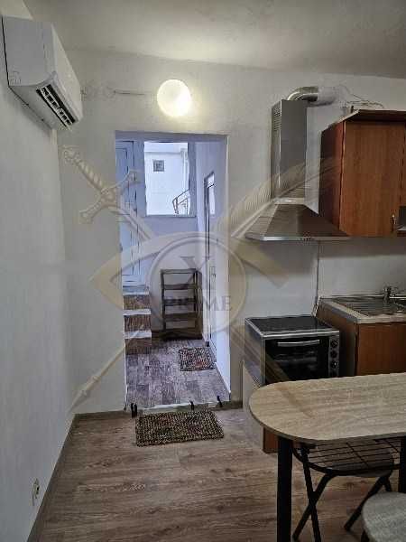 Дава се под наем Двустаен апартамент в Варна, Център - 40 кв.м за 290 € - Снимка #1