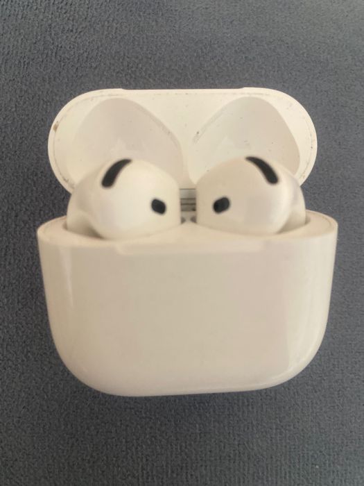 Airpods 4 2025 года