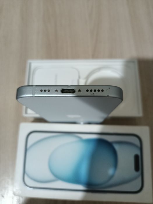 Продам айфон 15 128гб