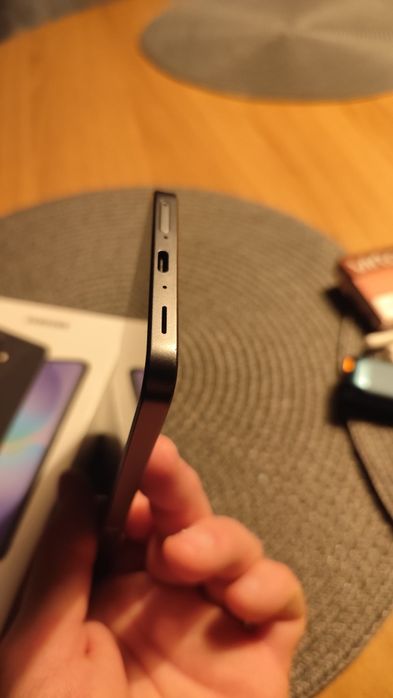 Vând Samsung A36 5G 256 GB