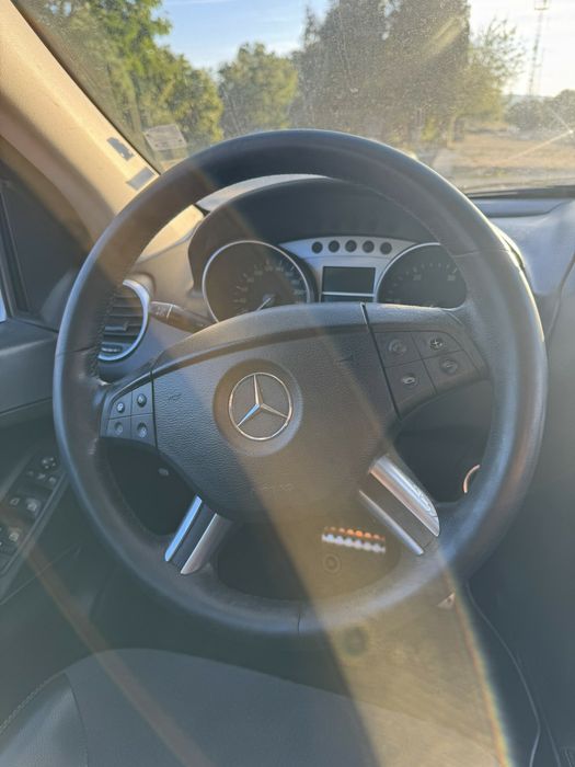 Mercedes - Benz ML 320