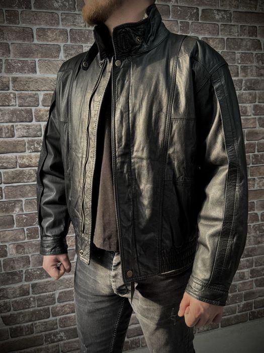 Винтажная кожаная куртка-бомбер Valentino