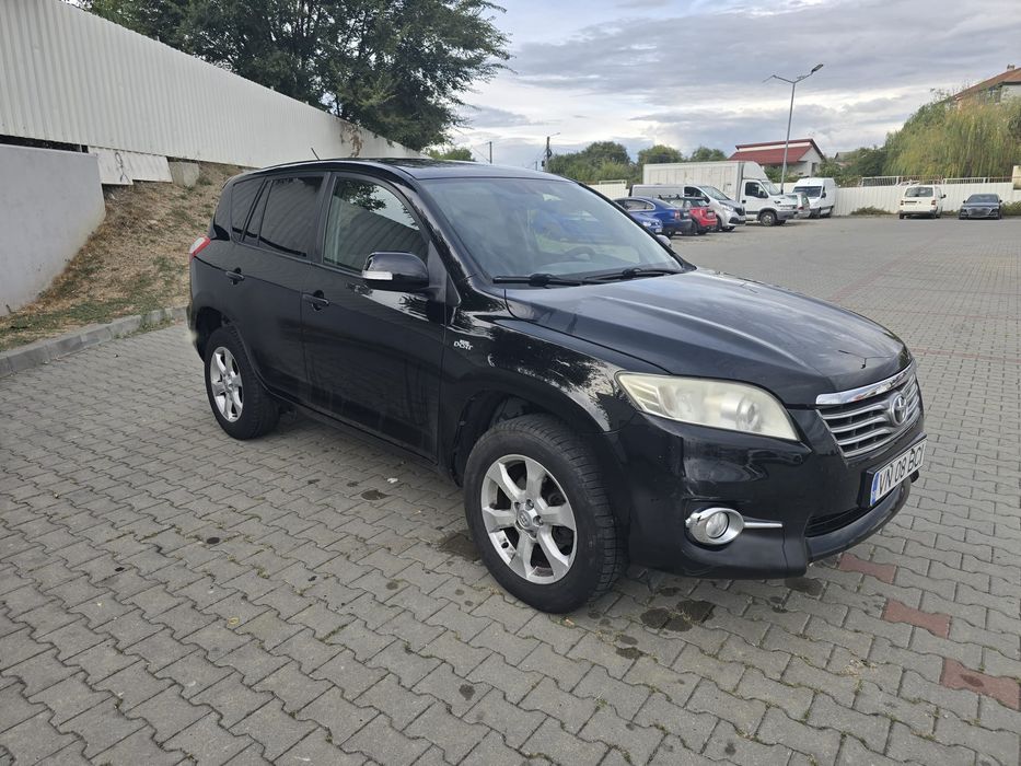 Toyota RAV4 2010 – 4x4, Cutie Automată / Padele, Mecanică Impecabilă (Casetă direcție nouă)
