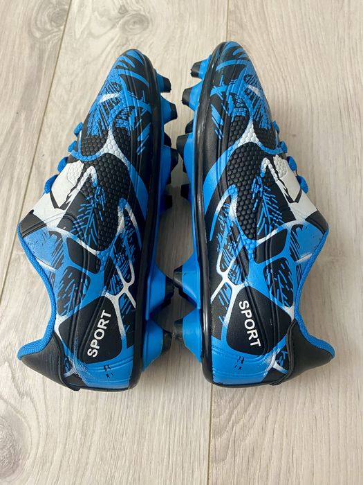 Crampoane/ incaltaminte fotbal marimea 33 noi