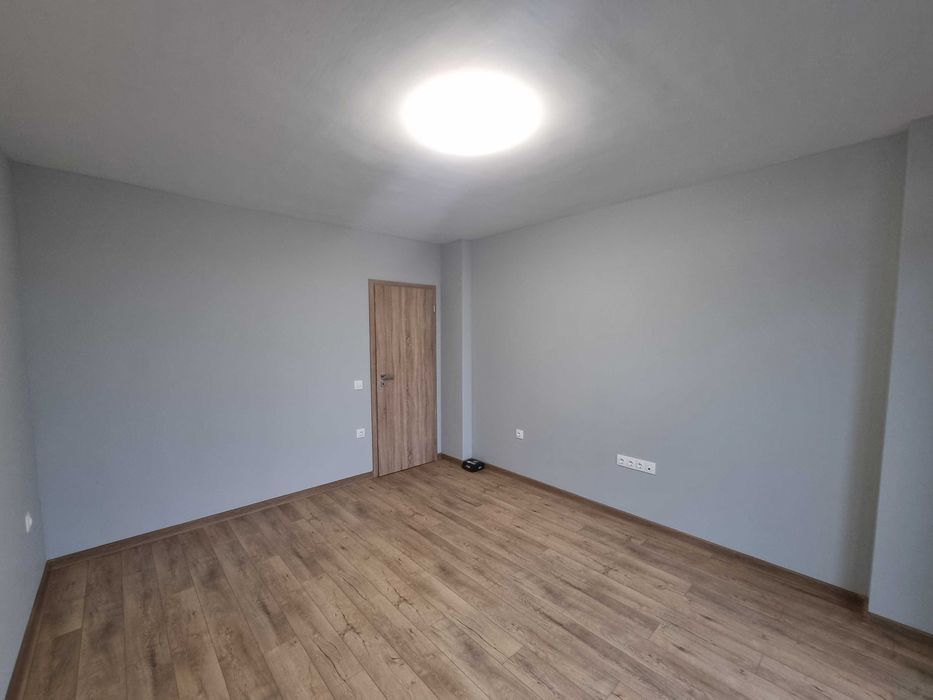 Тристаен апартамент за продажба в широк център на гр. Благоевград