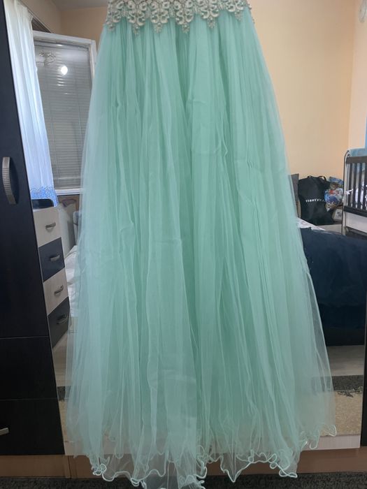 Дамски рокли официялни