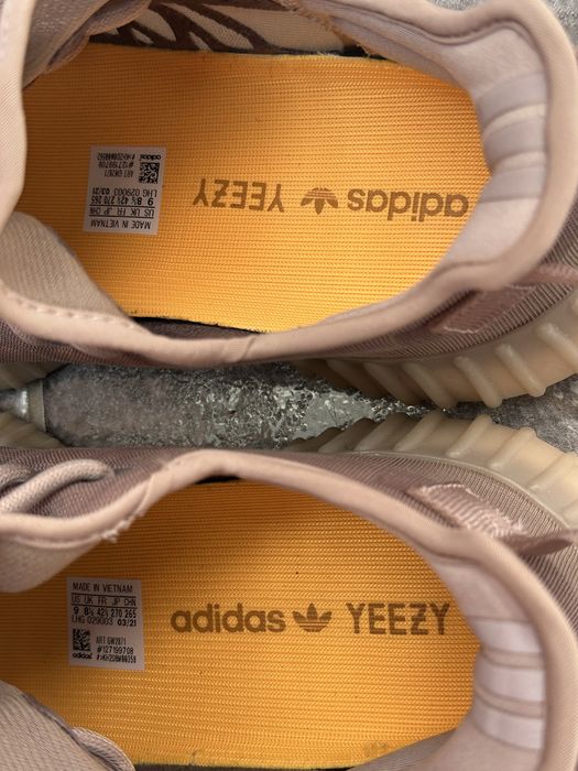 Yeezy Boost 350  V2