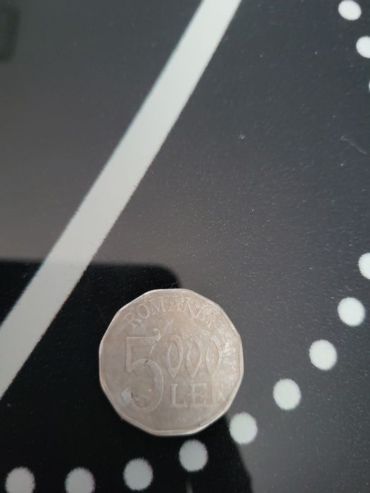 Moneda 5000 lei 2002