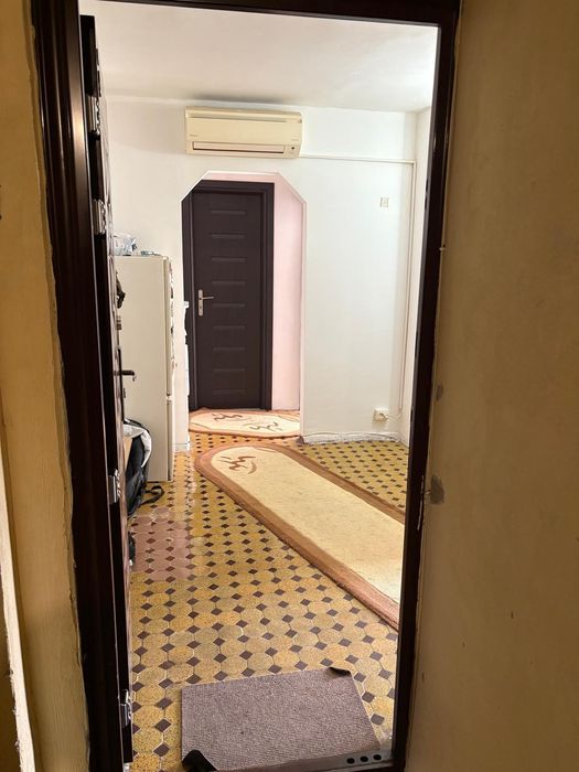 Proprietar - Negociabil, 2 deco, etaj 1, bloc 1984, IPJ Dolj