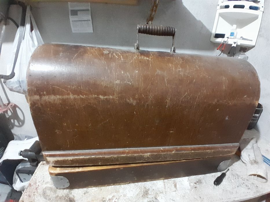Продам швейную машину