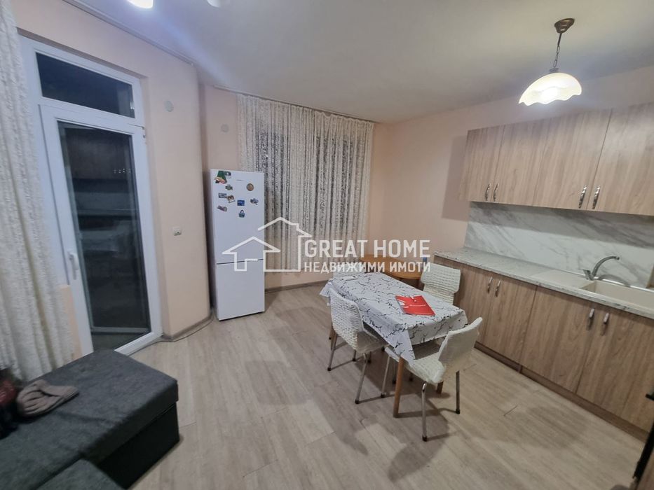 Дава се под наем Двустаен апартамент в Търговище, Център - 54 кв.м за 255 € - Снимка #1