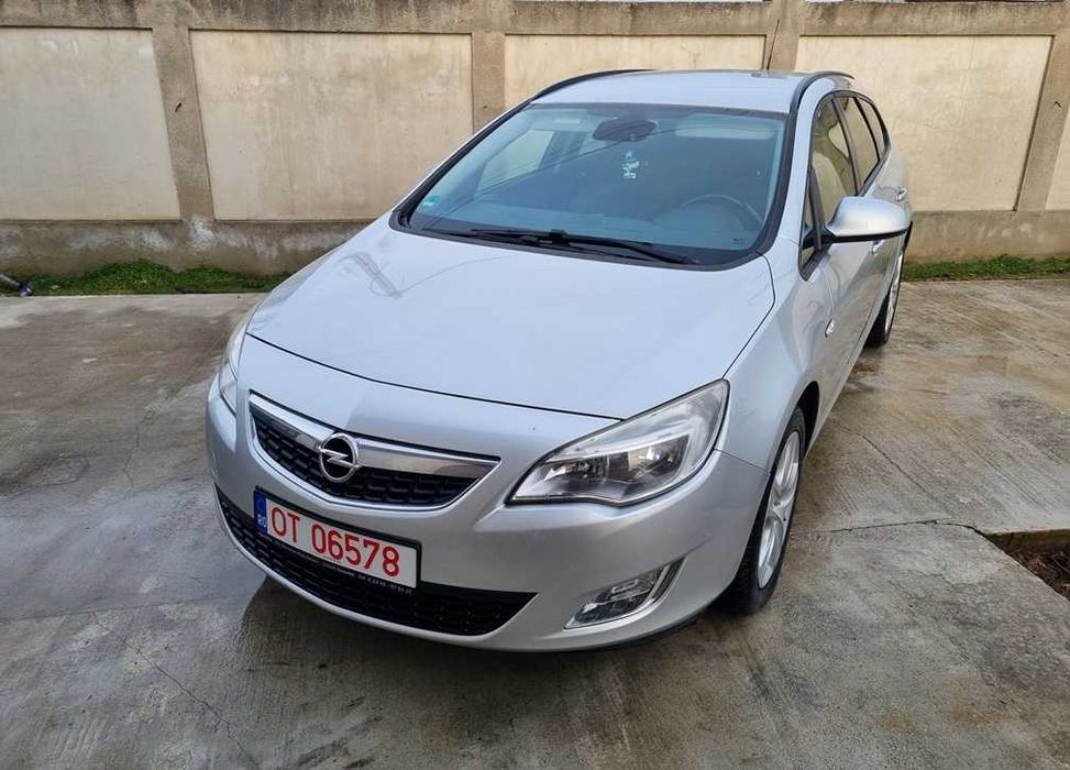 Opel Astra J 2011 motor 1,7 diesel numere valabile