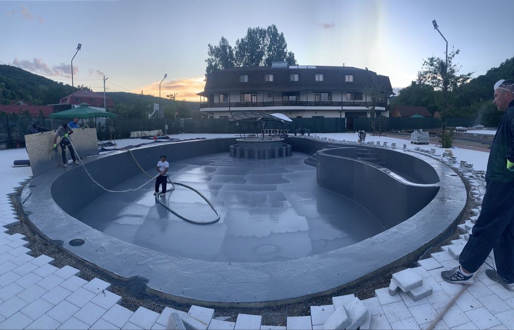 Spuma Poliuretanica Izolatii-Hidroizolatii Piscine Poliuree