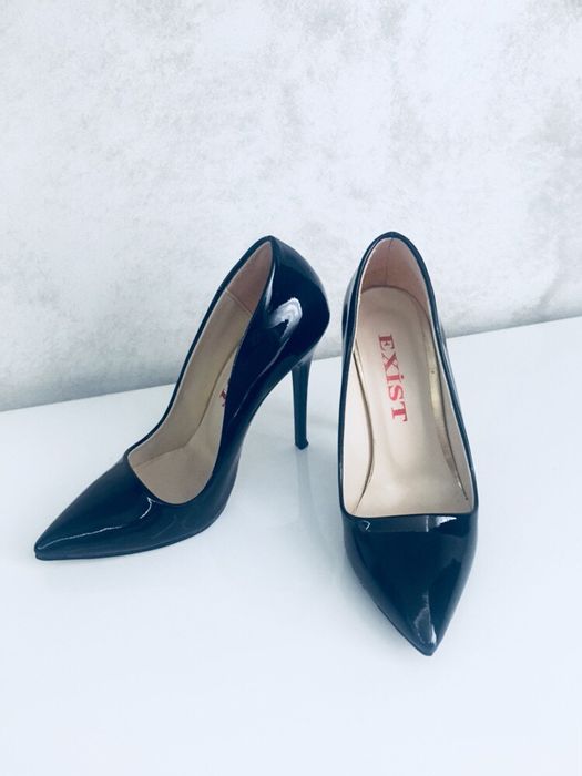 Pantofi cu doua- trei purtari