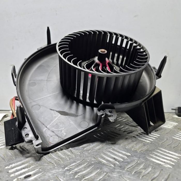 Motoras ventilator habitaclu Opel Corsa C facelift