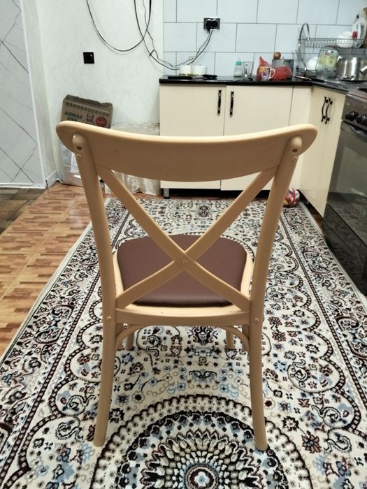 Стулья Zeta абсолютно новое