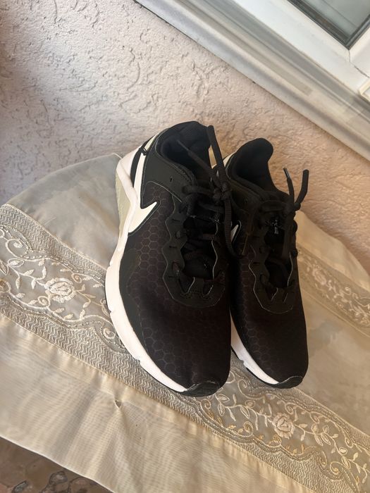 Nike 39 nomer но отговаря 38 номер