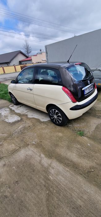 De vanzare lancia ypsilon