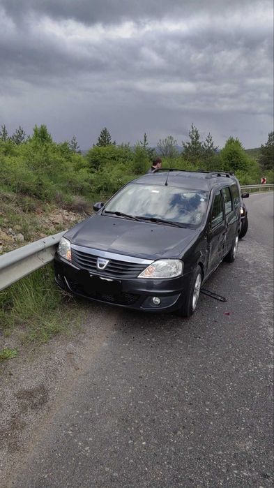 Дачия Логан MCV 1.6 На части