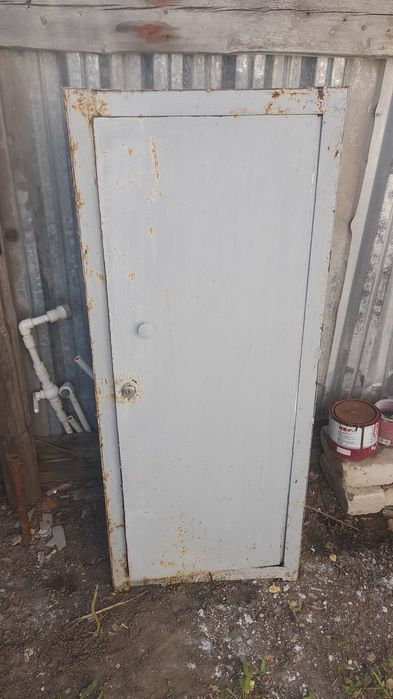 Продам сейф 120/50