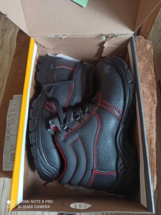 Мъжки обувки 40 номер нови