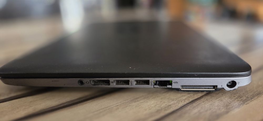 Продавам HP Elitbook 840