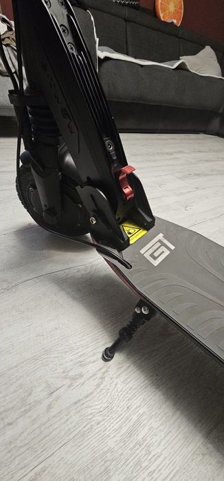 Продам Электросамокат