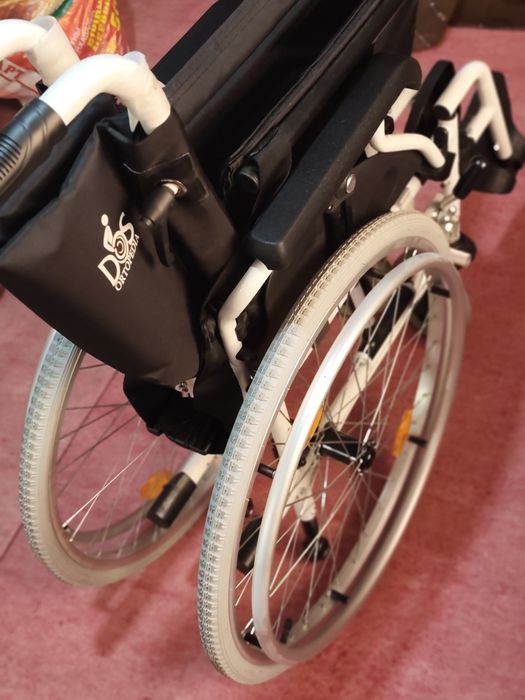 Идволидный коляска