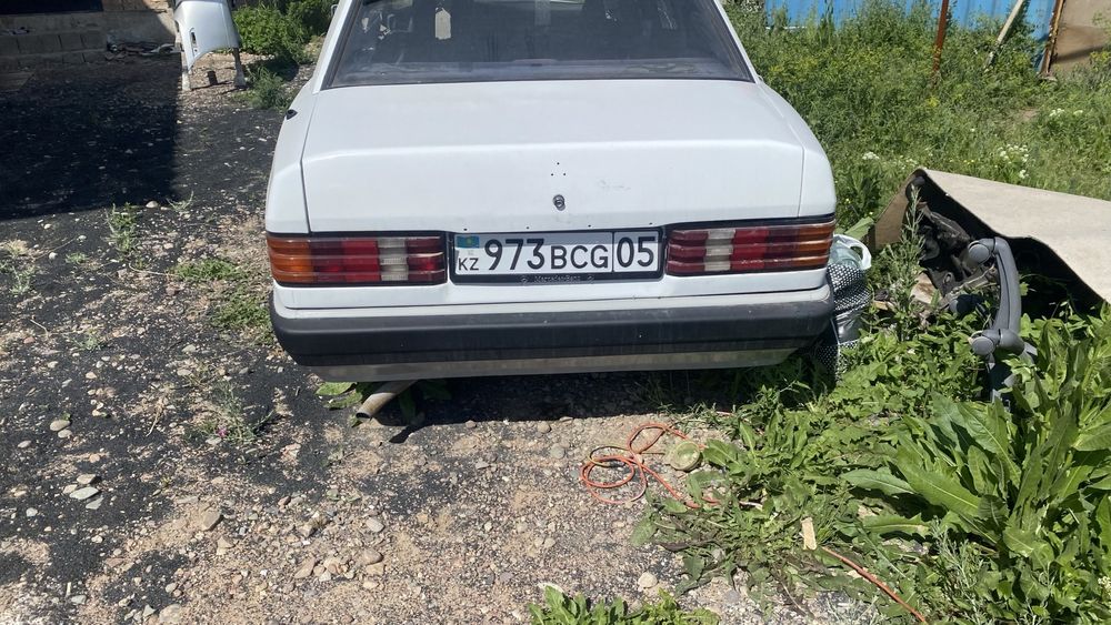 Мерседес 190 2.3 дозатор 1990год