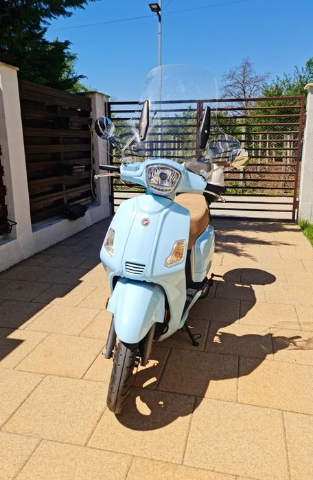 Scooter Zahara 49cc. 2022, 3200km
